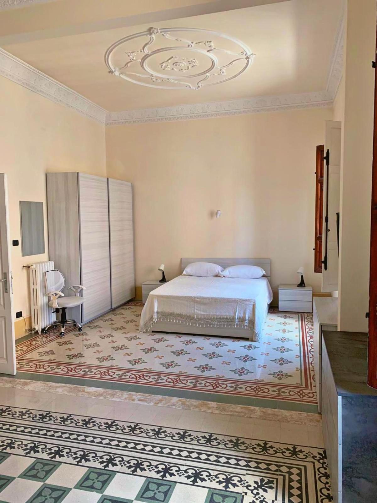 La Villa Dell'Orologio Santa Croce sullʼ Arno Екстериор снимка